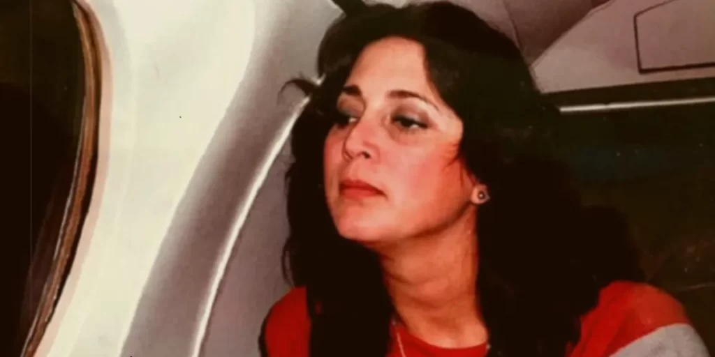 Deborah Dubois biography featured image showing the story of Barry Seal's third wife and her journey of survival after his assassination in 1986