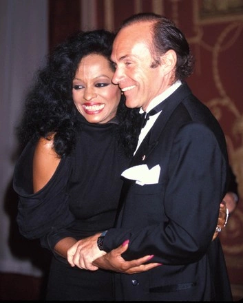 Marriage to Arne Naess Jr.